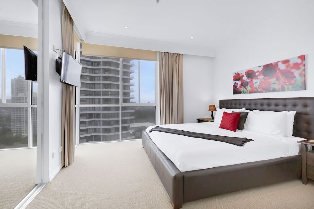 Pacific Views Resort 2
