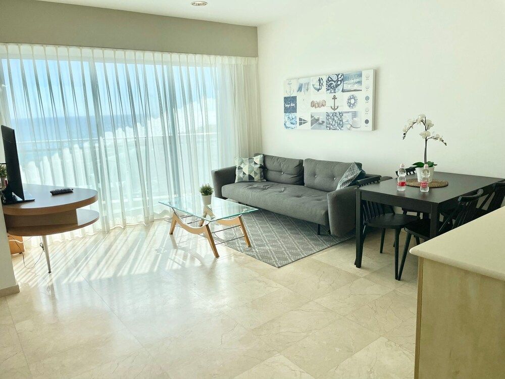 Amazing studio - with Balcony 2