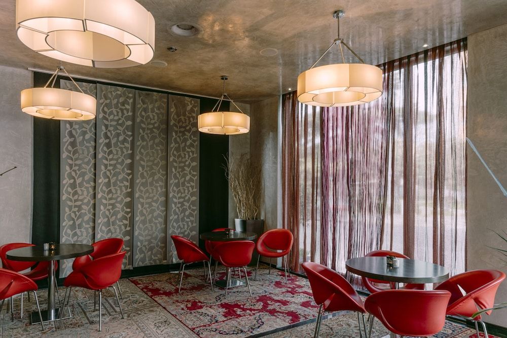 Cosmopolitan Hotel 1