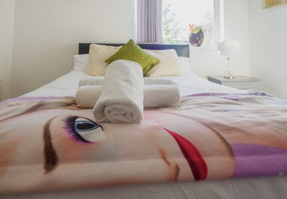 WoodHus Lodge Large Double Room 3 2