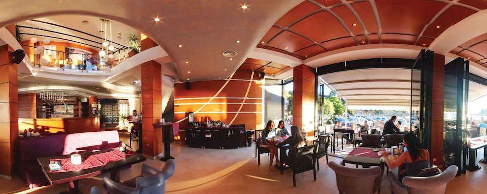 Hotel Cruiser 2
