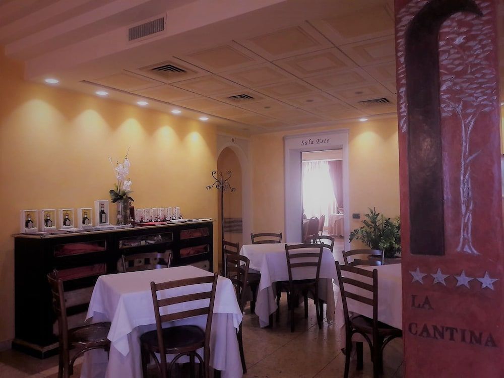 Hotel La Cantina 2