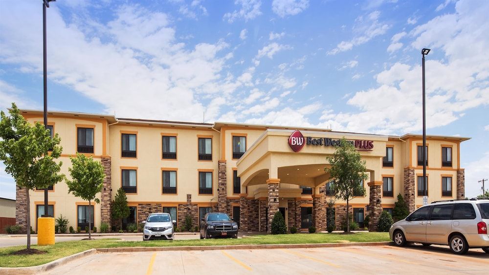 Best Western Plus Fairview Inn & Suites 1
