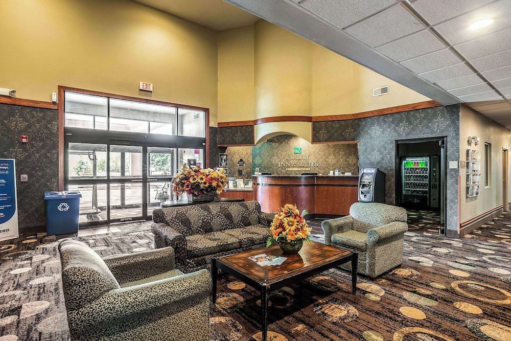 Quality Inn & Suites Hannibal West 2
