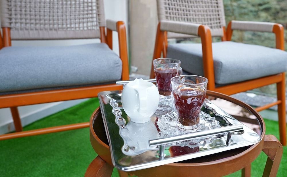 Golden Season Hotel 2
