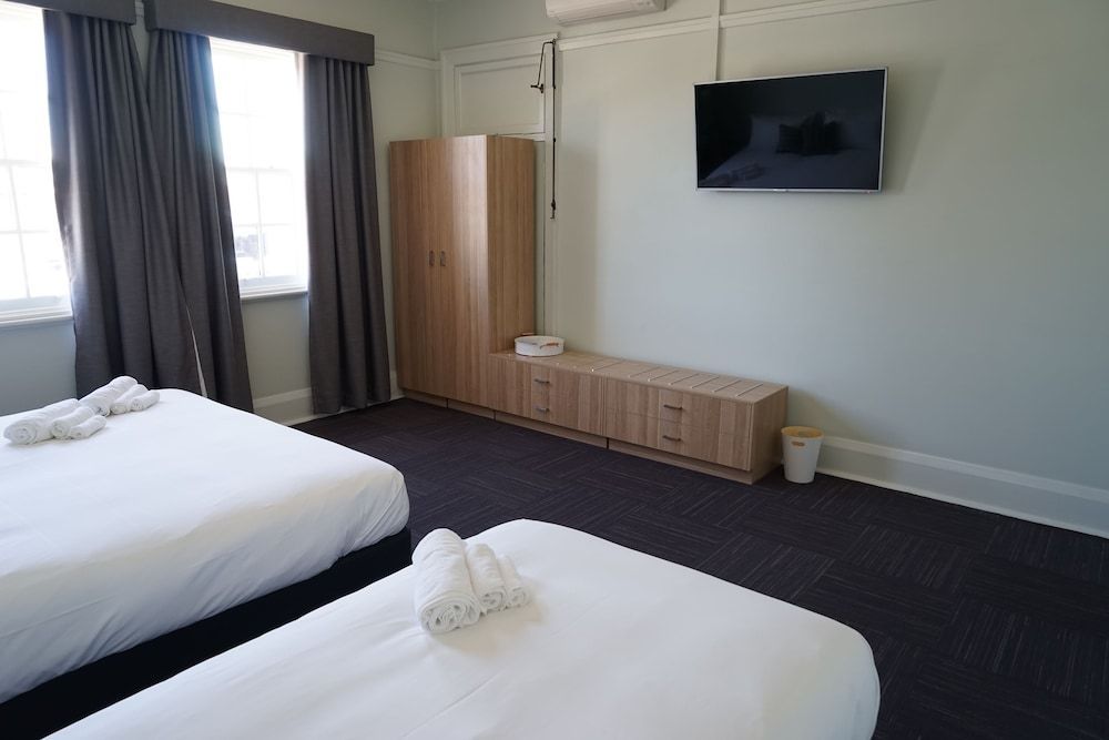 Rosehill Hotel 2