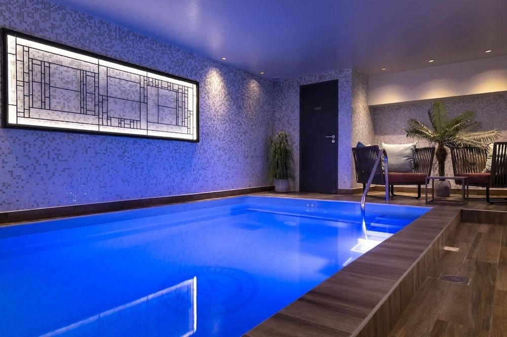 Les Matins de Paris & Spa 1