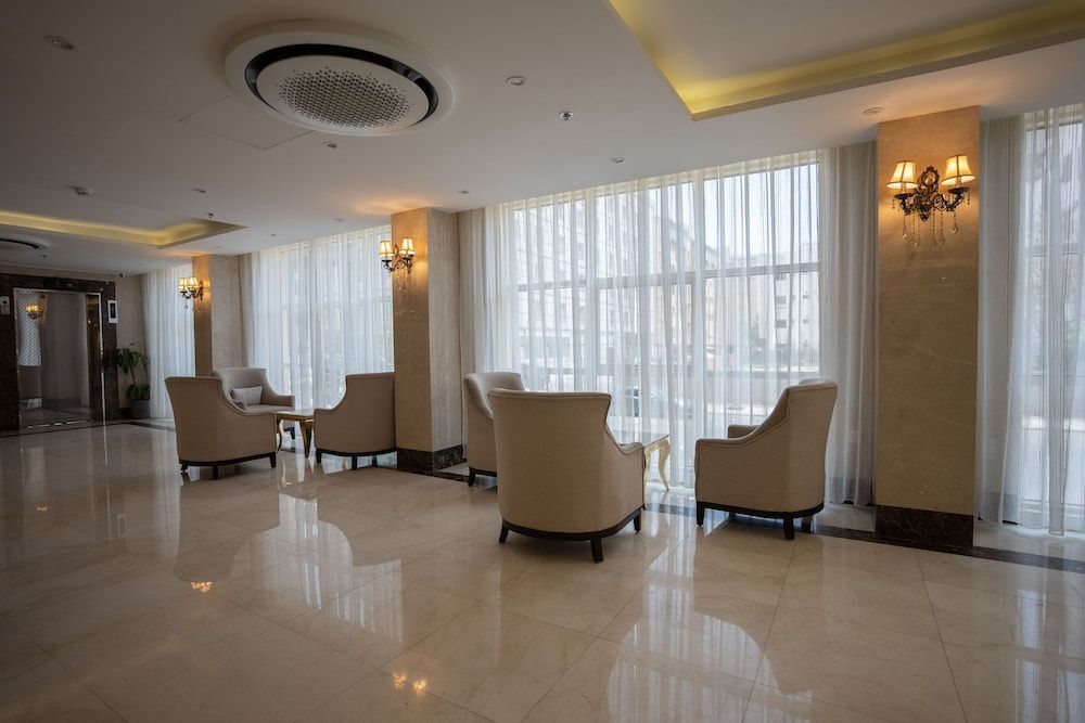 Rosemond Al Hamra 2