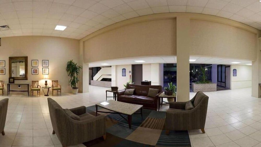 Holiday Inn Express LITTLE ROCK-AIRPORT by IHG 1