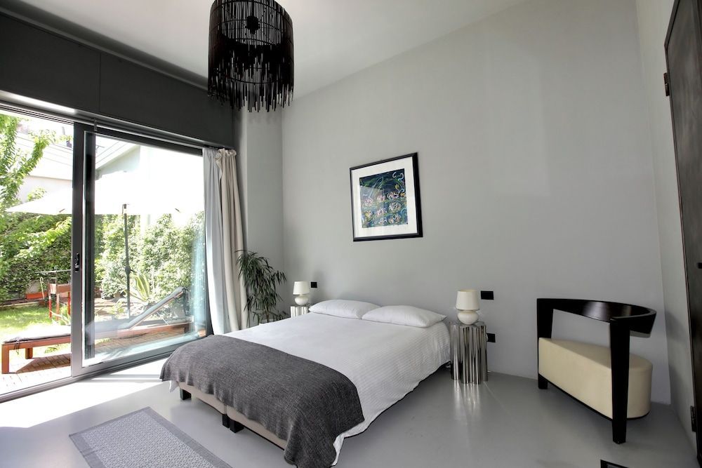 Loft Navigli With Private Garden 2