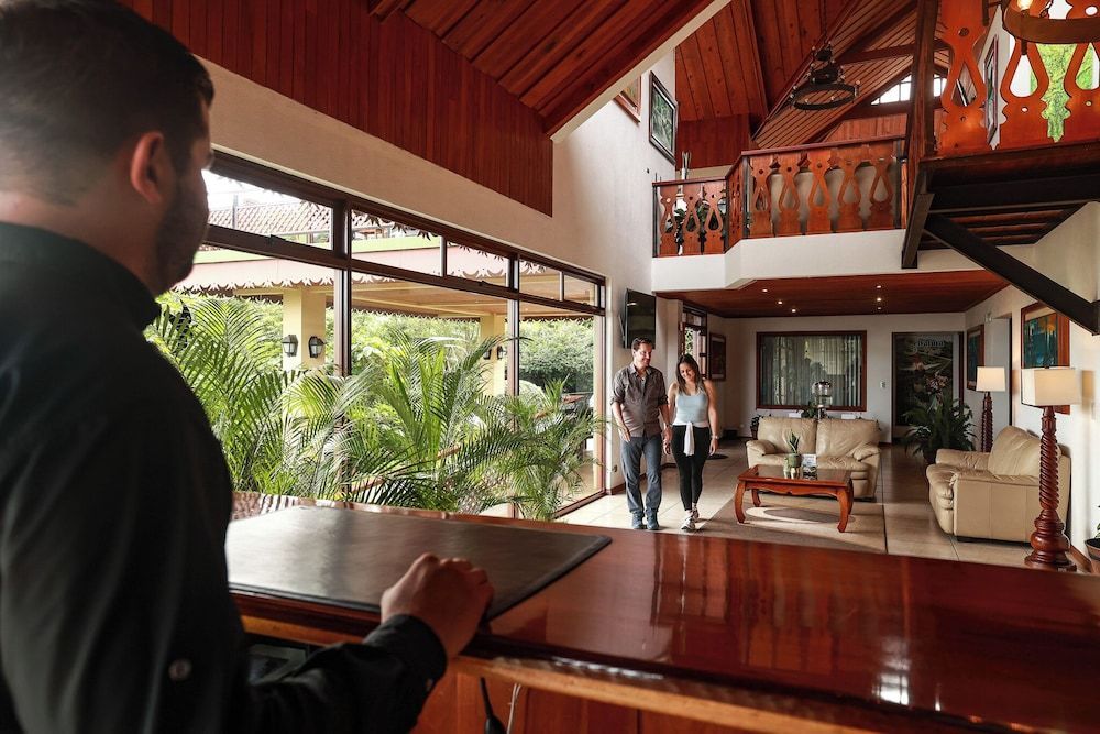 Ficus Sunset Suites 1