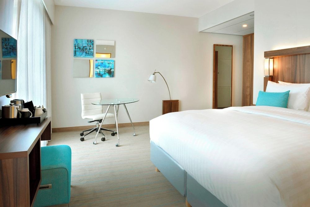 Courtyard by Marriott Amsterdam 1