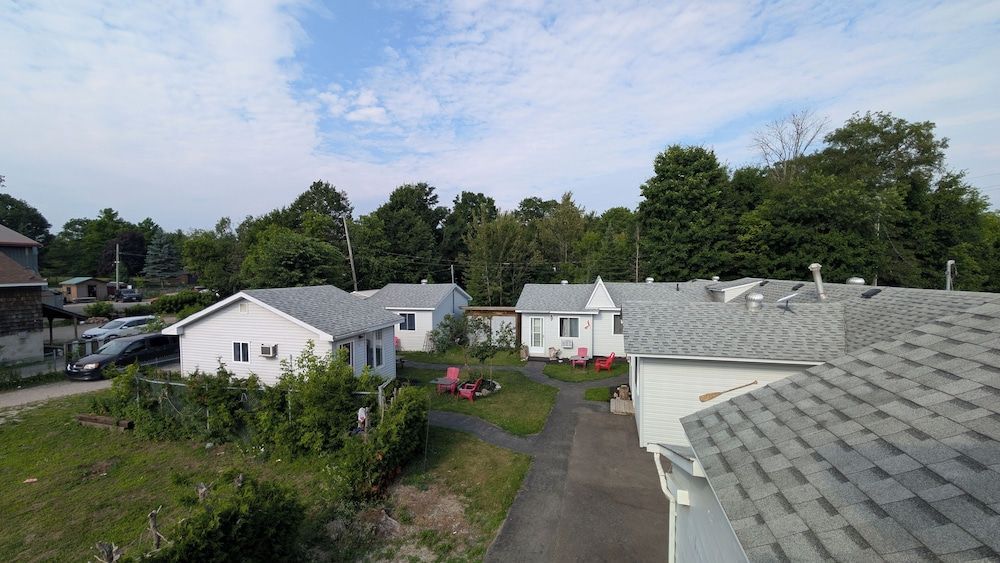 Oakwood Motel 1