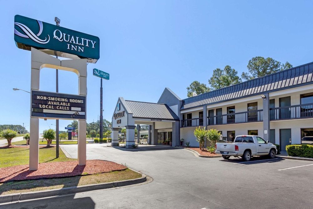 Quality Inn Walterboro I-95 1