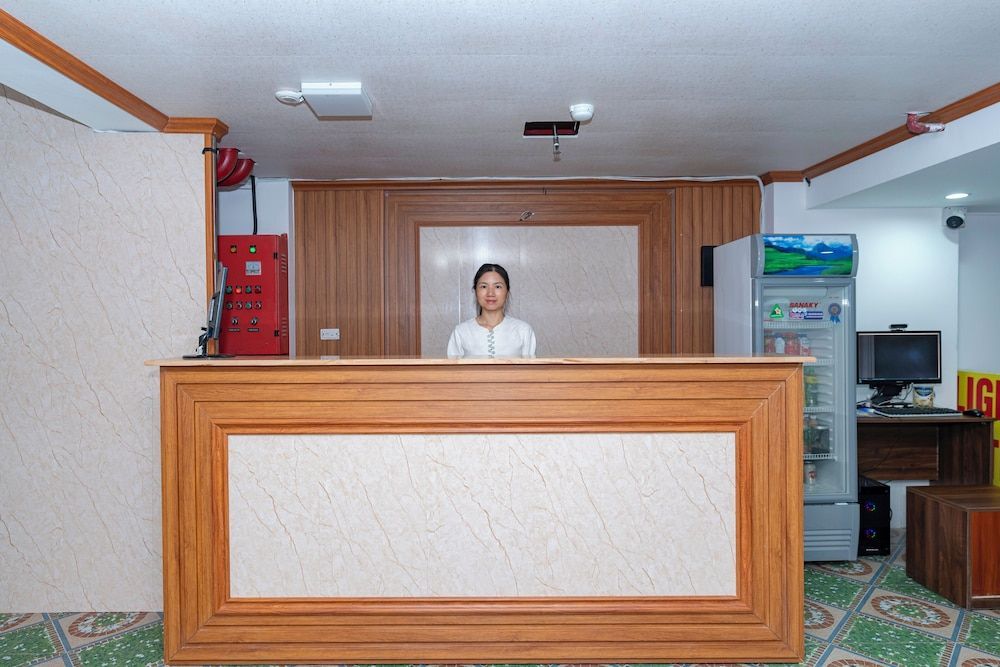 Light Hotel Ha Noi - Near AEON Mall Long Bien 2