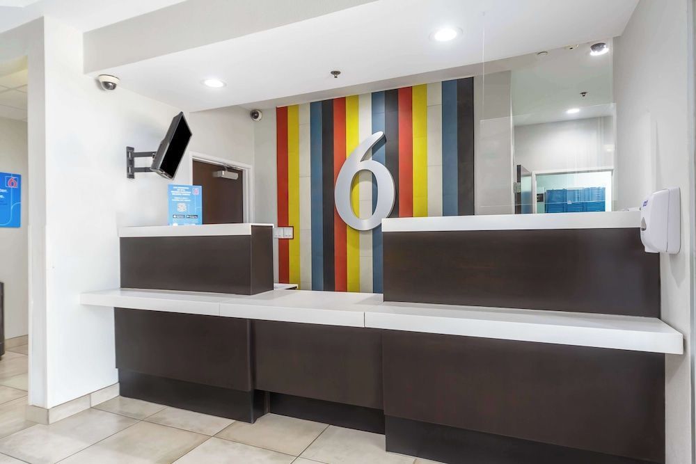 Motel 6 Laredo, TX - Airport 2