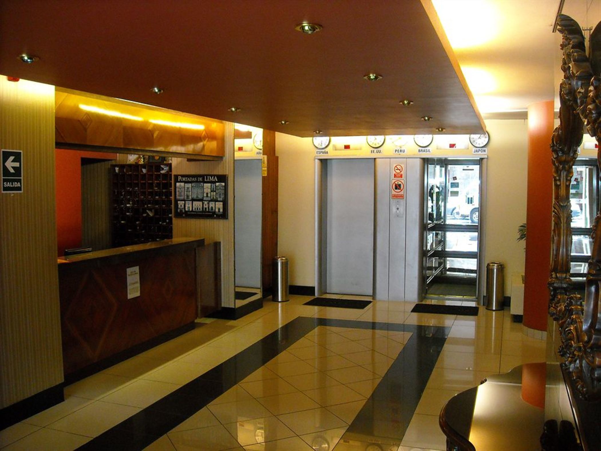 Hotel Continental Lima 1