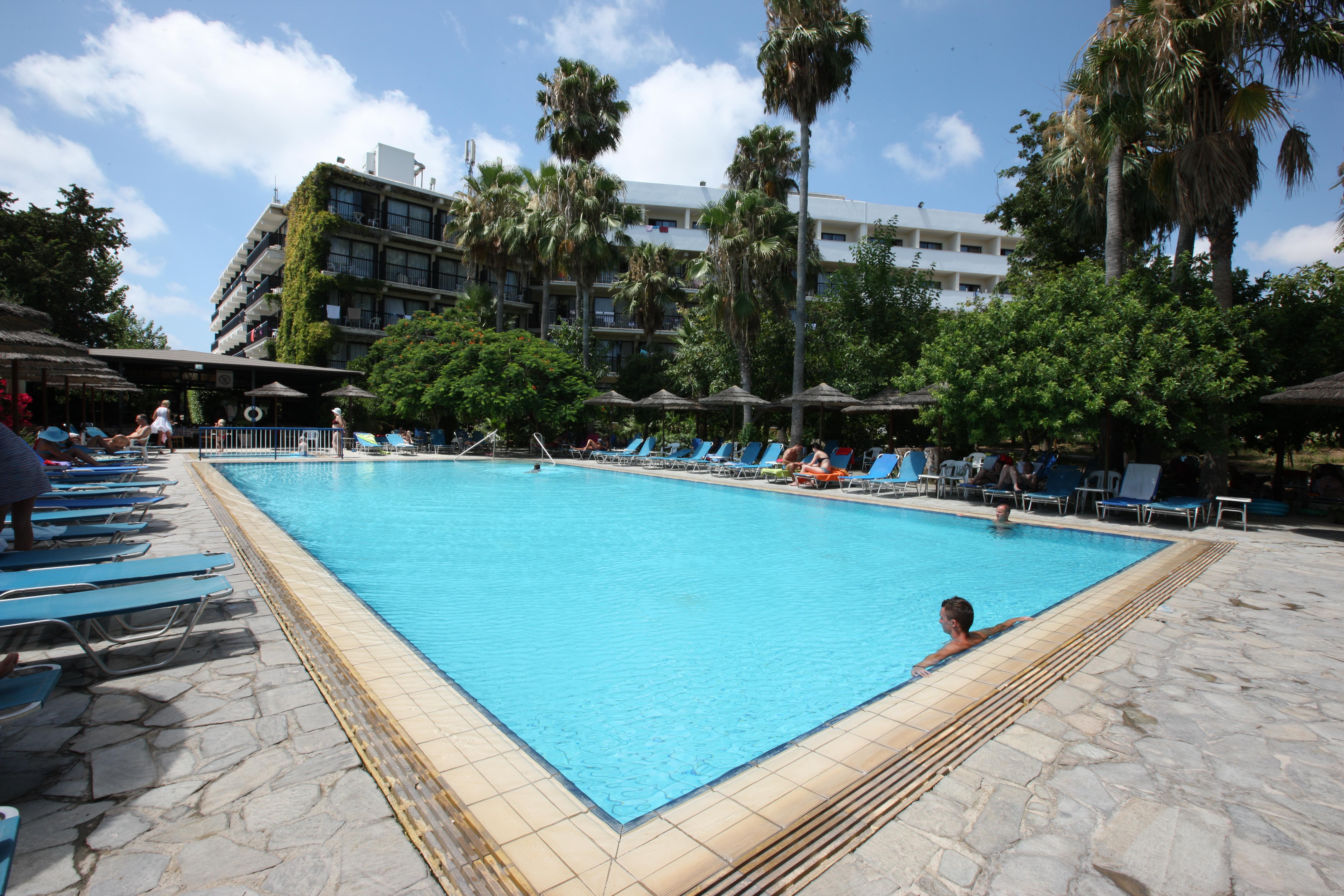 Veronica Hotel 2