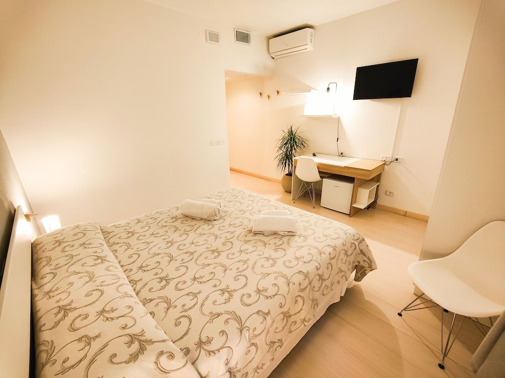 Albergo B&B Tenesi 2