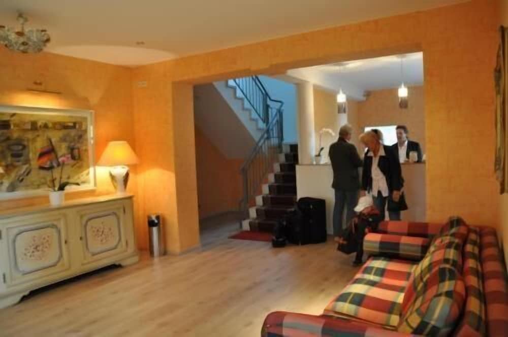 Hotel 4 Hufen 2