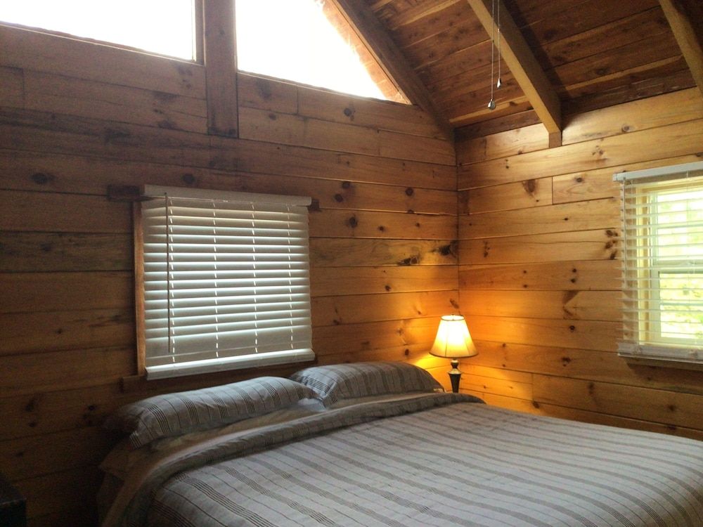 Kozy Haven Log Cabin Rentals 1