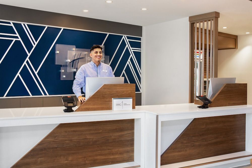 Holiday Inn Express & Suites UKIAH by IHG 2