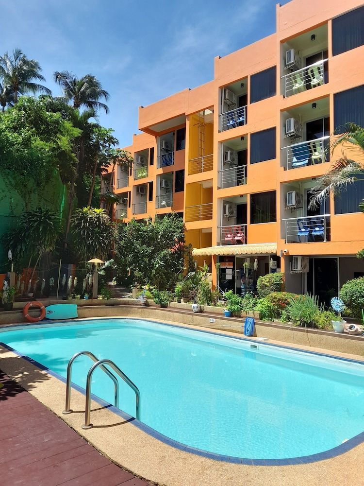 PorterHouse Beach Hotel 1