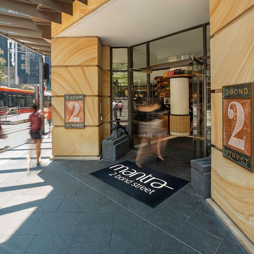 Mantra 2 Bond Street 2