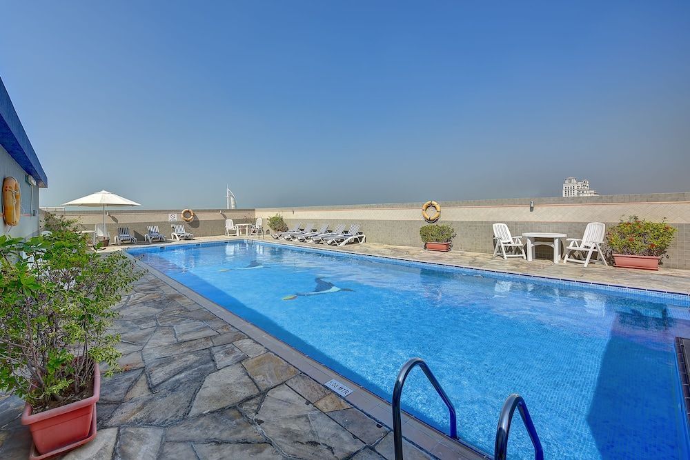 Rose Garden Hotel Apartments - Al Barsha, Near Metro Station 1