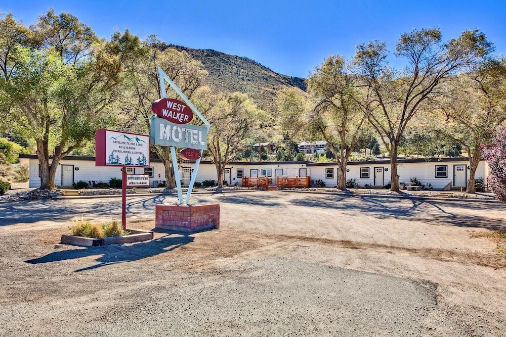 The Historic West Walker Motel 1