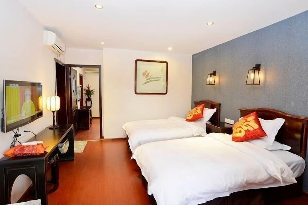 Wenjun Courtyard Hotel Chengdu ,English-Speaking , Pick-up Service ,Laundry Service , Local Tours 2