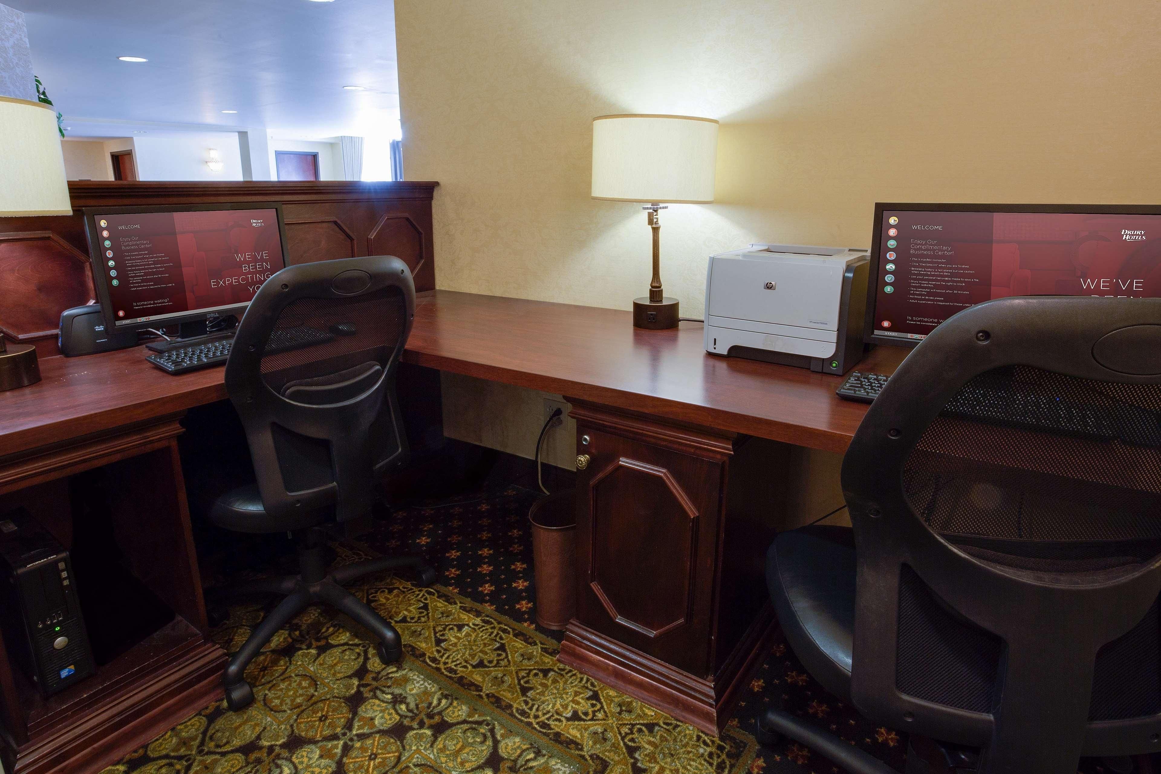 Drury Inn & Suites Convention Center 1