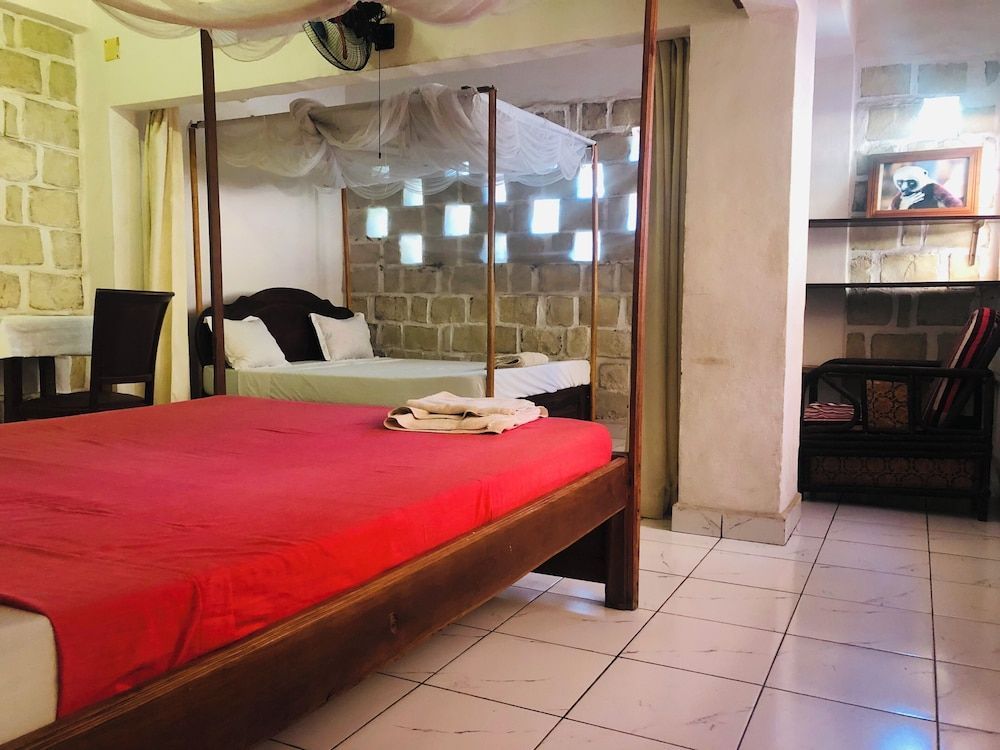Paris - Mahajanga - Chez Tranquilllle hôtel - Mahajanga