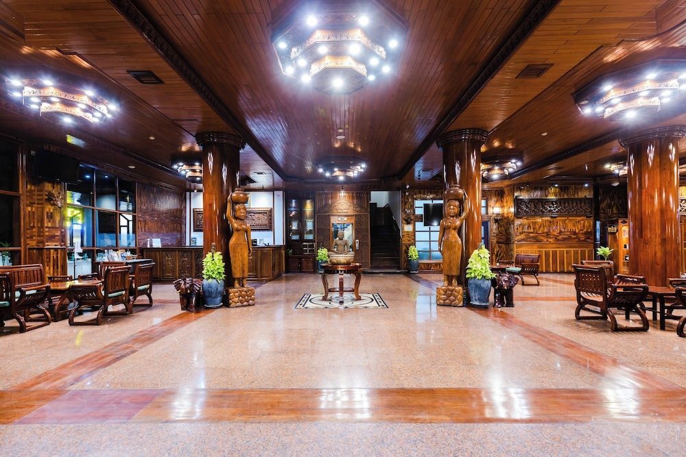 Pierre Hotel 2