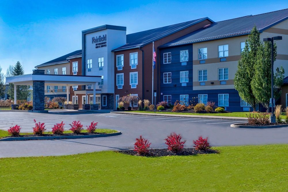 Fairfield Inn & Suites by Marriott Cortland, NY 1
