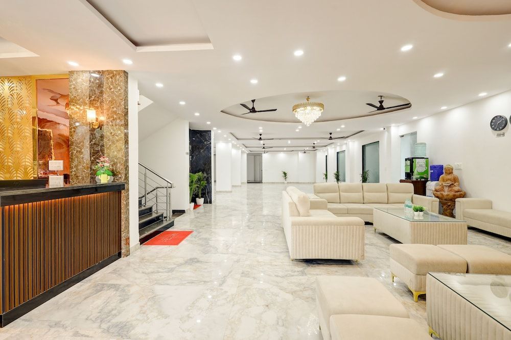 Hotel The Venice- Near Indraprastha Apollo Hospital 2