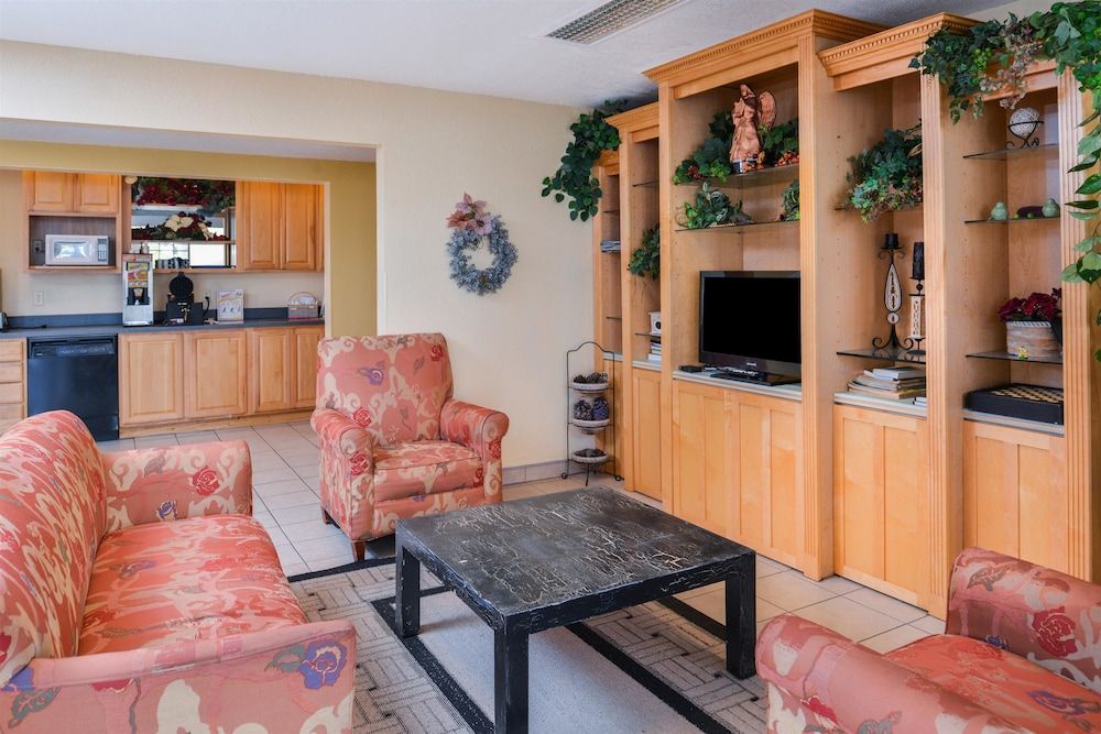 Americas Best Value Inn & Suites - Bluffton 2