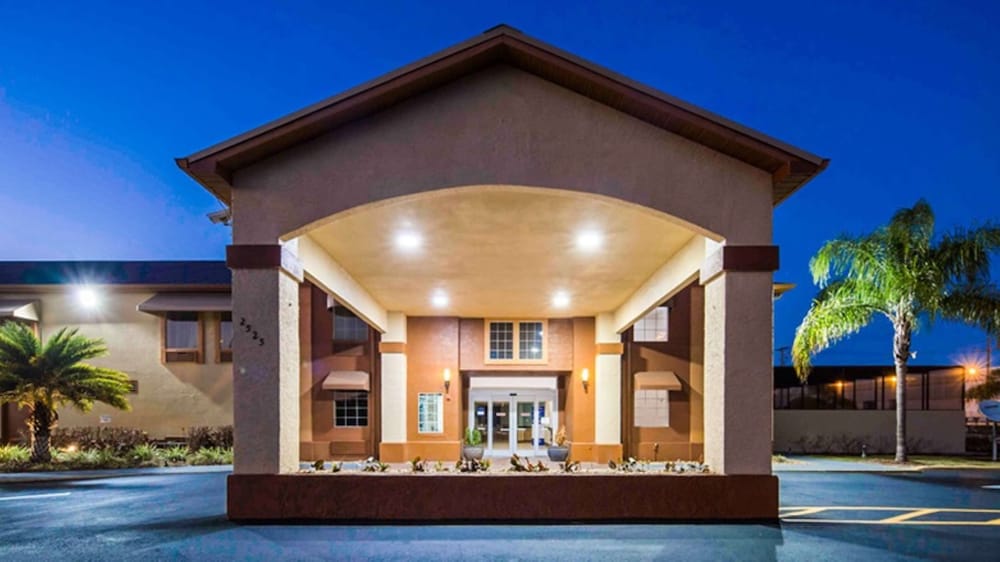 Best Western Mulberry Hotel 1
