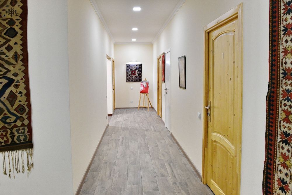 Woolway Studios Artisan Hotel Near Zvartnots Airport 1