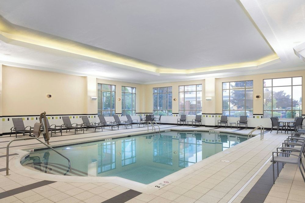 Fairfield Inn & Suites – Buffalo Airport 1