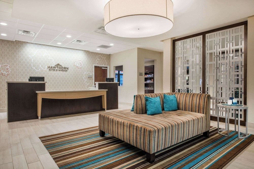 Hawthorn Suites by Wyndham Bridgeport 2