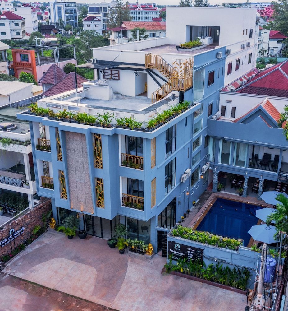 The Rabbit Hole Hotel & SPA 1