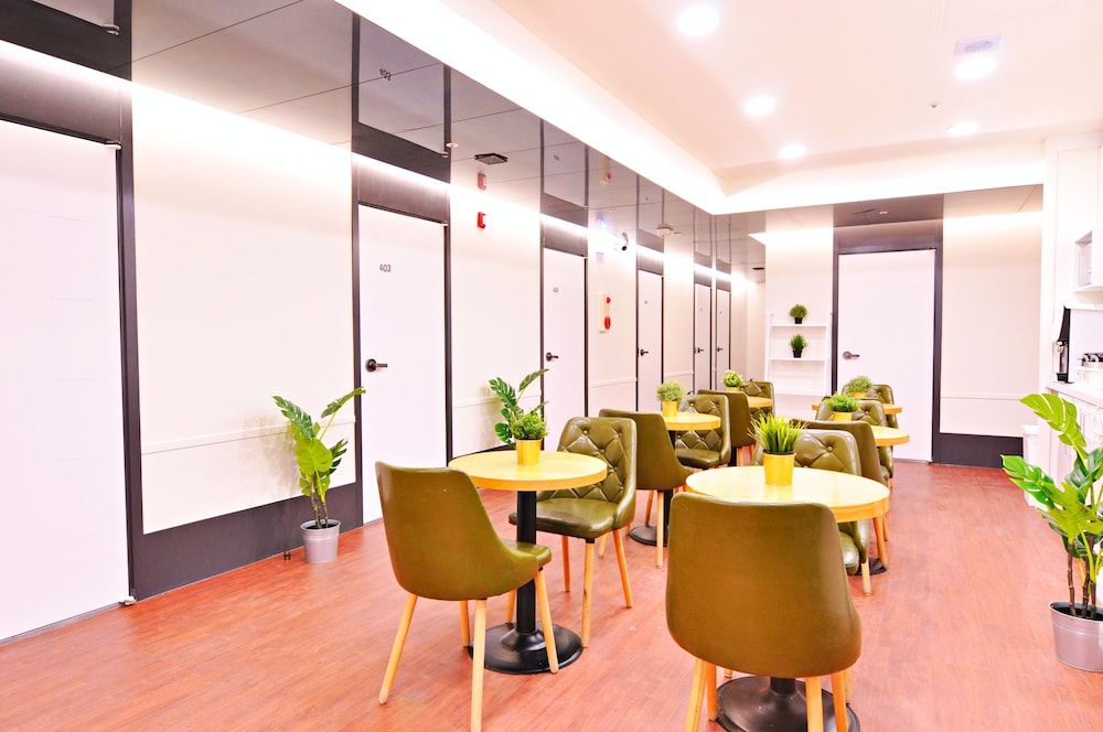 OYO Hostel Myeongdong 3 1