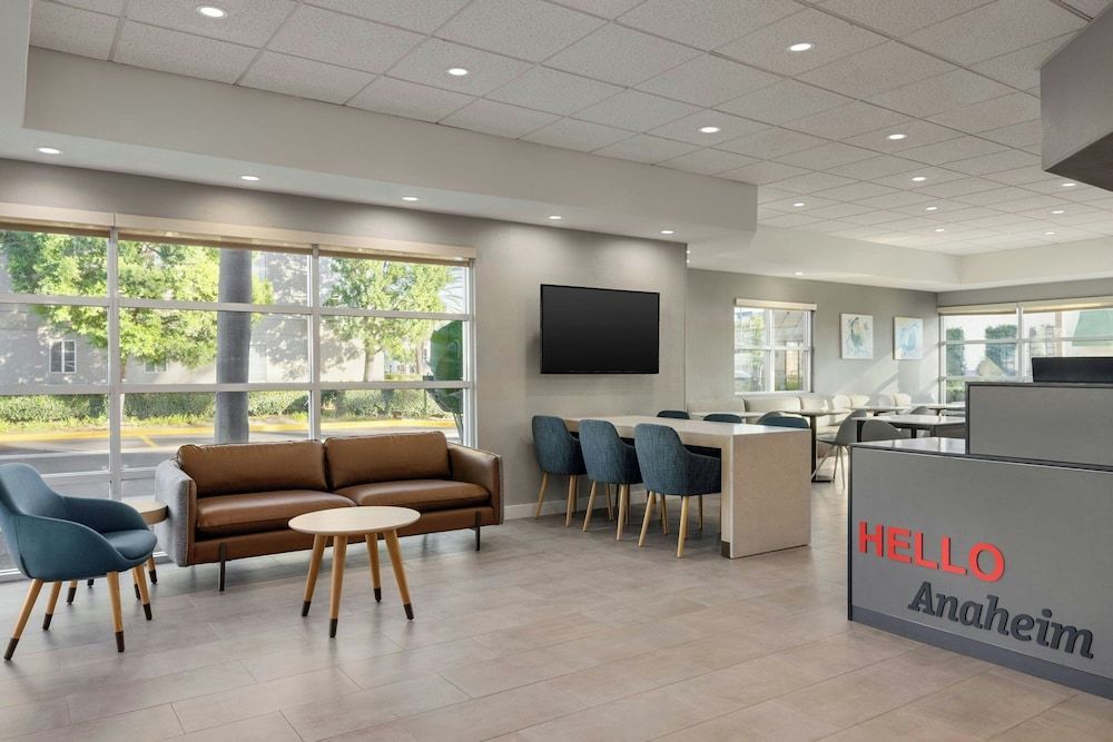 TownePlace Suites by Marriott Anaheim Maingate Near Angel Stadium 2