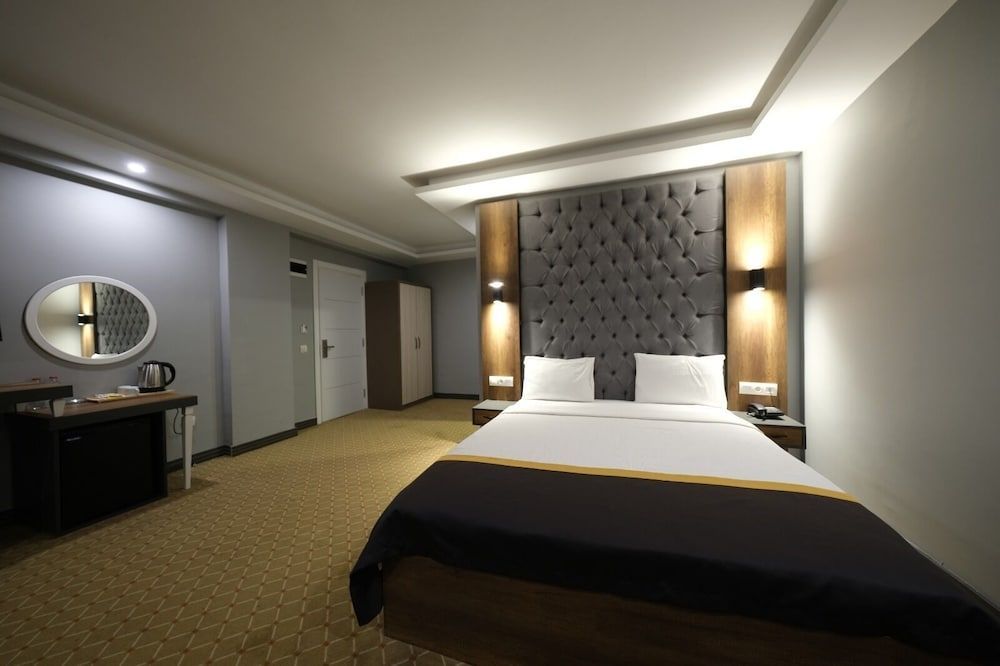 Eniza Hotel 2