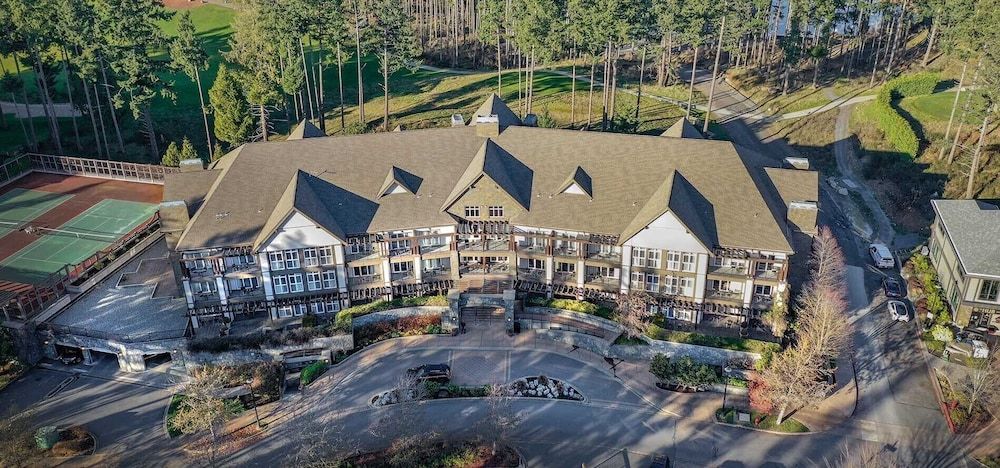 Fairways Hotel on the Mountain 1