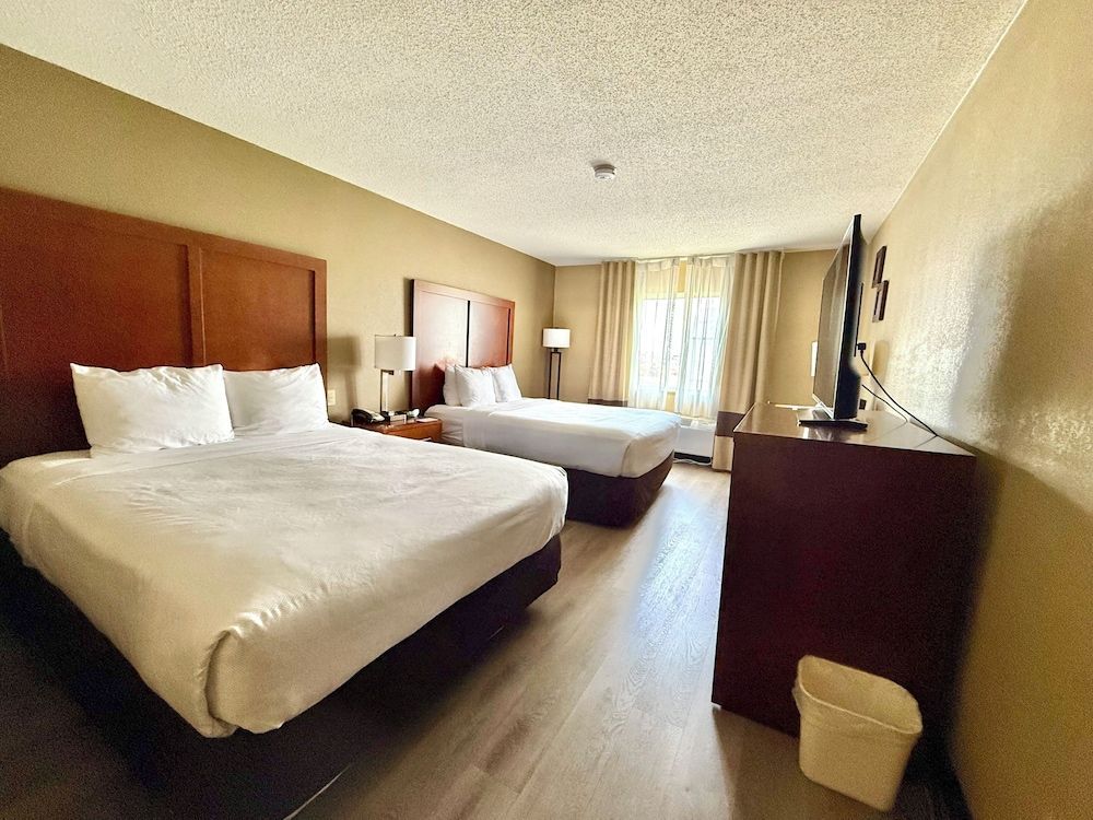 Comfort Inn Gurnee near Six Flags 1