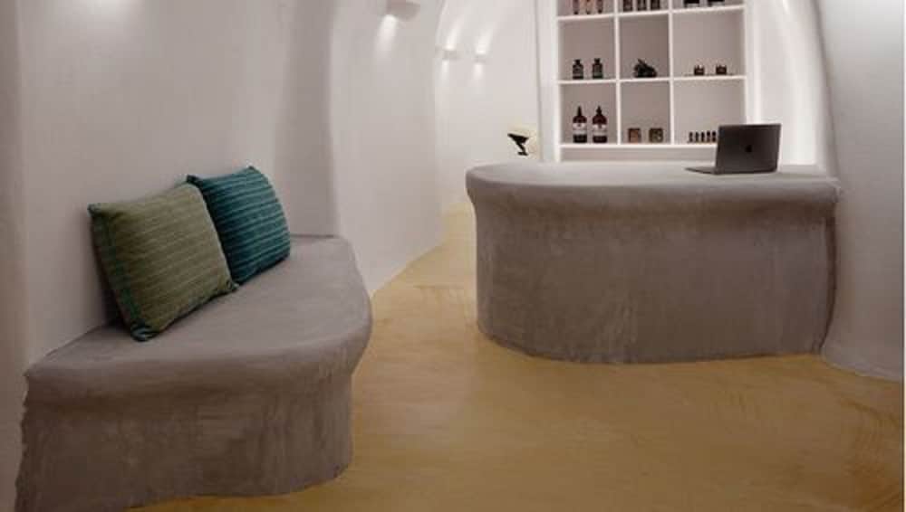 Dome Santorini Resort 2