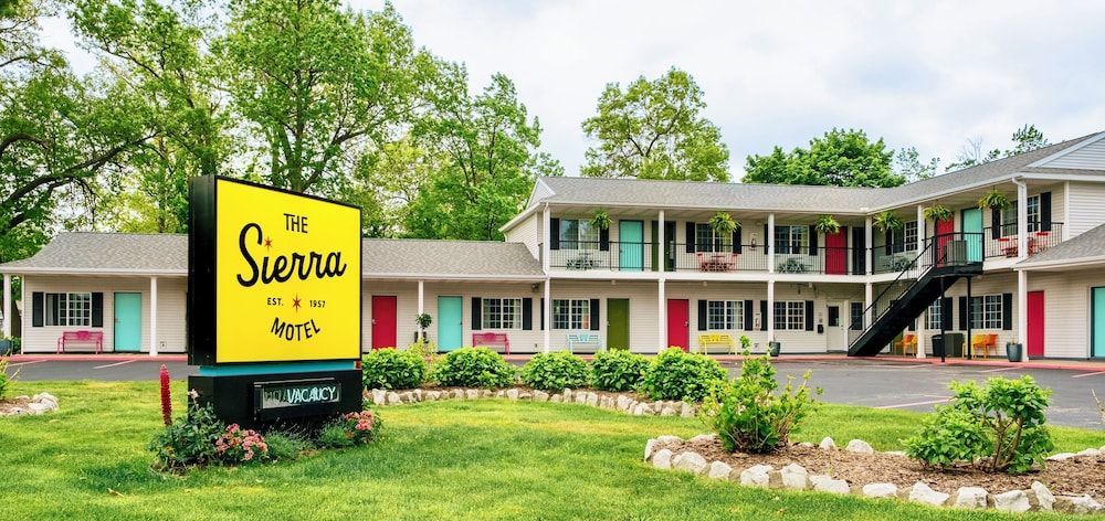 The Sierra Motel 1