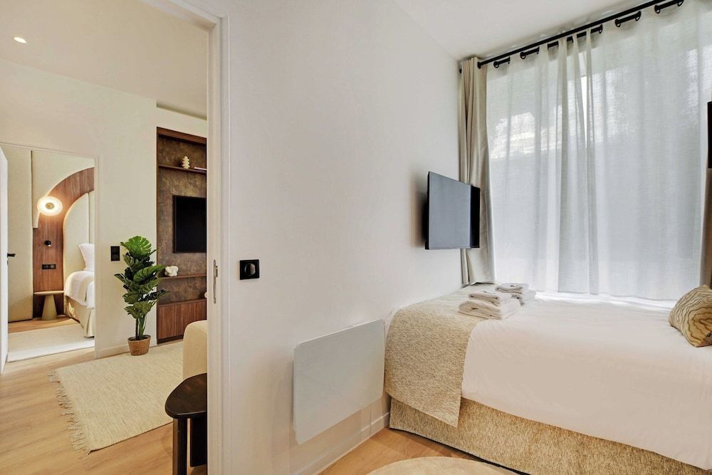 Newly Refurbished Flat in Heart of 18th District 2
